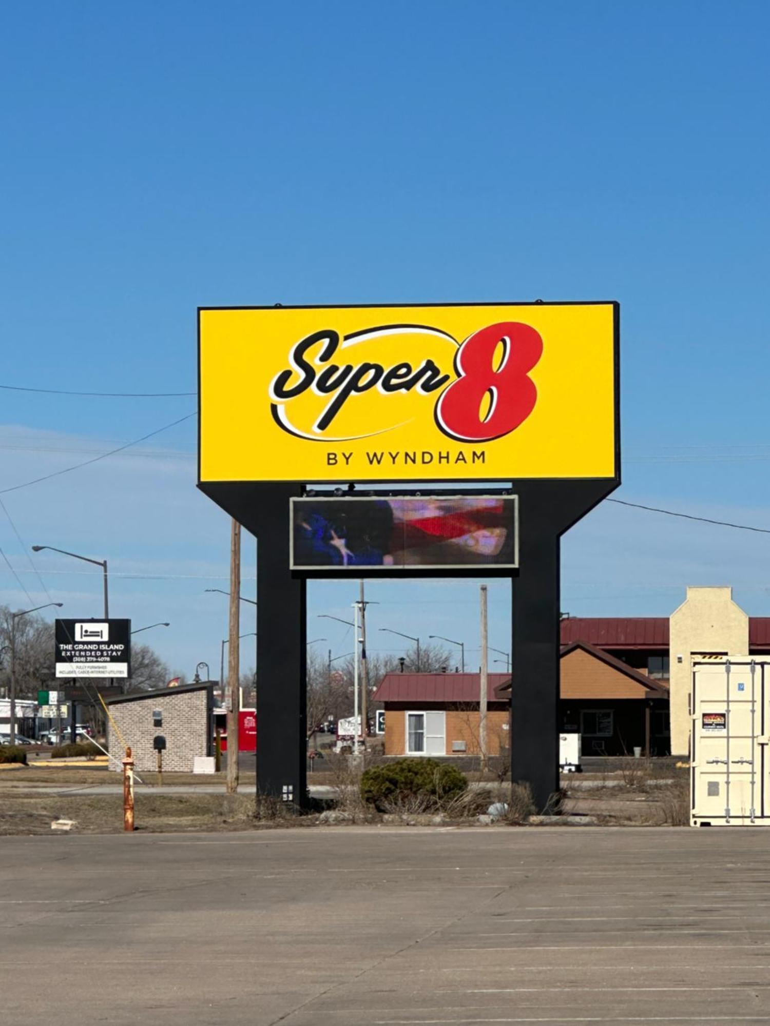 Super 8 By Wyndham Grand Island Otel Dış mekan fotoğraf