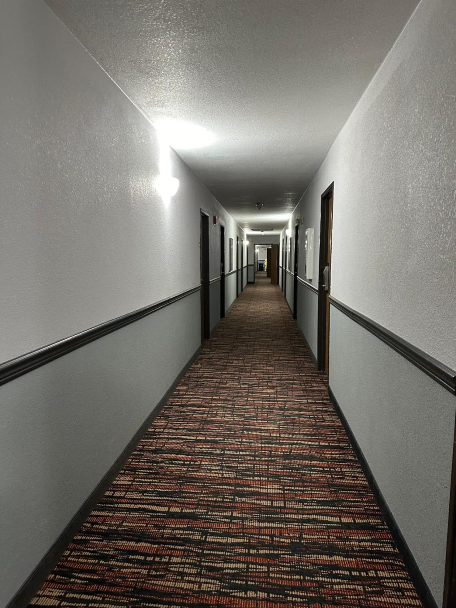 Super 8 By Wyndham Grand Island Otel Dış mekan fotoğraf