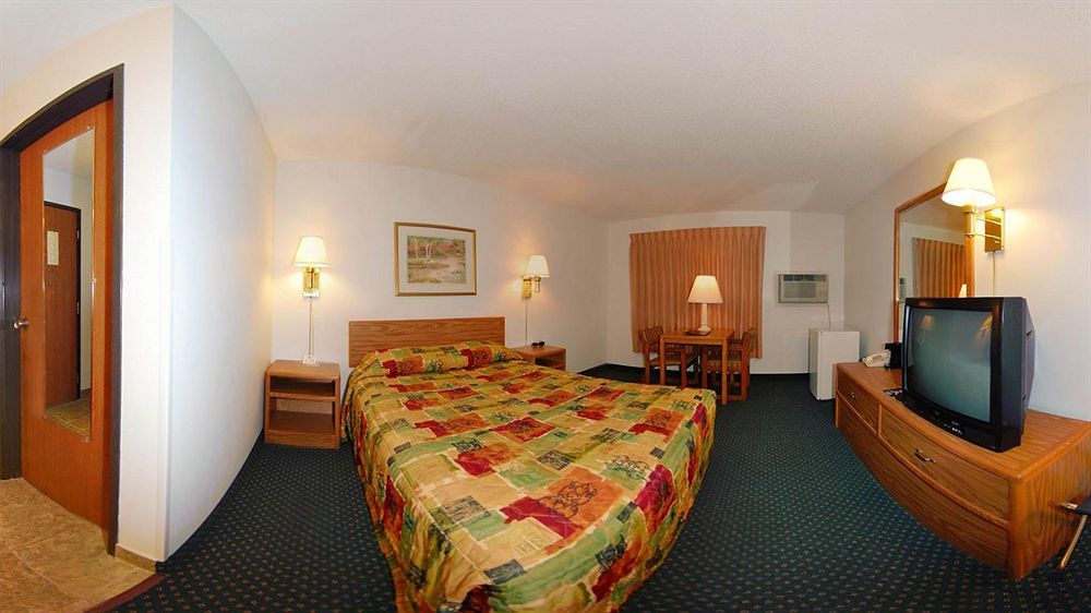 Super 8 By Wyndham Grand Island Otel Dış mekan fotoğraf